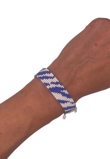 Myuki Glass Bead Bracelet - Blue & White