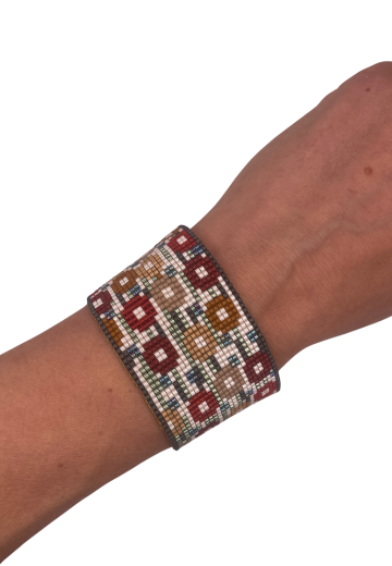 Myuki Glass Bead Bracelet - Flowers